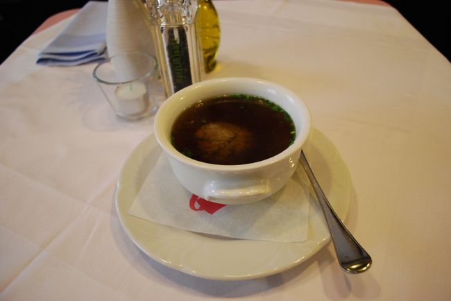 冷えた体にはスープですね。<br />レバー団子のスープです。<br />昨日からスープ尽くしです。