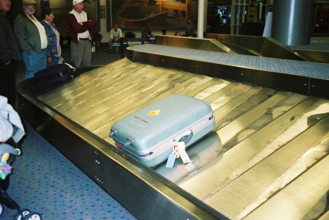 ・19:35シンシナティ･北ケンタッキー国際空港−(タクシー)→ 22:30頃 コロンバス