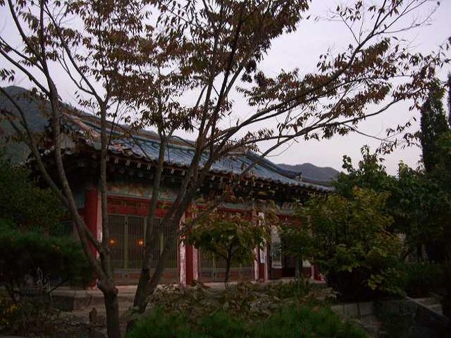 情報不足で・・・<br /><br /><br />開泰寺（ゲテサ／Gaetaesa）本堂の向かい側にある建物です。<br />詳細な情報がないため何の建物かは不明です。