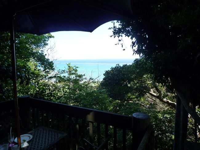 席の向こうには　美しい海がみえる