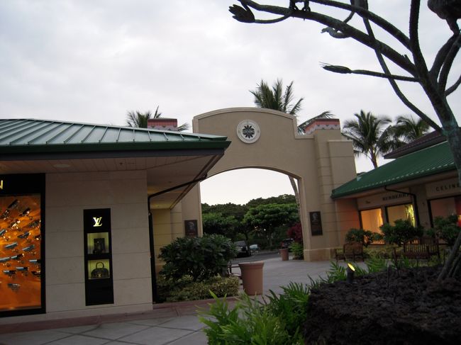 キングスショップ<br />ヴィトンやコーチ、ティファニー等ブランド店が入っていますが、店内にお客さんは一人もいません。<br />店員さんがすごい暇そうにしてました。<br />