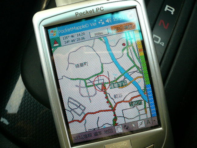 途中間違えて競輪場に行ったりしましたが、無事に目的地まで到着です。ほとんど家でお休み状態のMio168も大活躍です。というよりも無理やり使っておりますが(^^ゞクルマでもツーリングマップルとのツートップで頑張っております。激安で入手しながらもなかなか償却できそうもない使用ペースです(涙)ゲームも飽きたしなぁ........