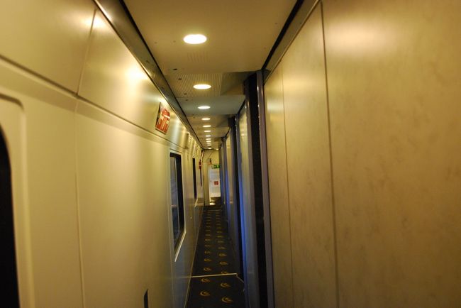 とても静かな車内でした。