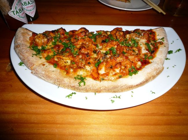 ペスカトーレピザ（ハーフサイズ）<br /><br />色々食べたいので２人で十分な量