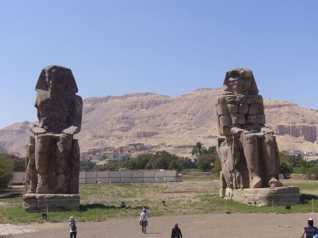 メムノンの巨象