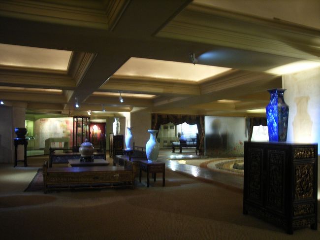 地下（地階？）の博物館<br />1,Basement or Underworld(Naga World)