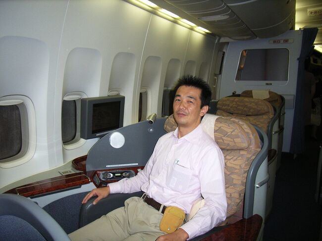 （PR）<br />今回もチャイナエアラインで<br />バンコクに行ってきました。<br />なんでファーストクラスに？<br />お時間があればどうぞ！<br />https://www7b.biglobe.ne.jp/~yamahide/chinaairlines20080920nrttpe.html<br />宿の方はコチラ<br />https://www7b.biglobe.ne.jp/~yamahide/unicoleelahotelbangkok.html