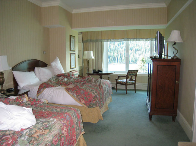 １０時にガイドさんが迎えにきてくれ<br />チェックアウトして観光に出かけます。<br />今夜からはバンフです。<br /><br />１泊だけだったけど最高のおもてなしありがとう。