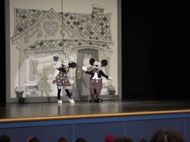 ショーベースではワンマンズドリーム?を上演<br />とっても楽しめました。クライマックスは圧巻。