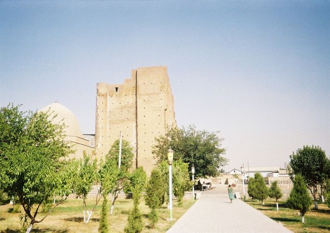 シャフリサーブスのジャハンギール廟です