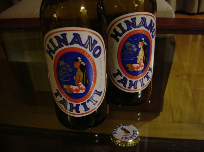 そして部屋でも飲む・・・<br /><br />タヒチでビールと言えば「ヒナノ」