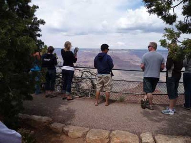 ガイドさんのオーケーの合図で一斉に目隠しをはずすと･･･！<br />目の前に広がる絶景に、感嘆の声が。<br />なかなか粋なサービス。