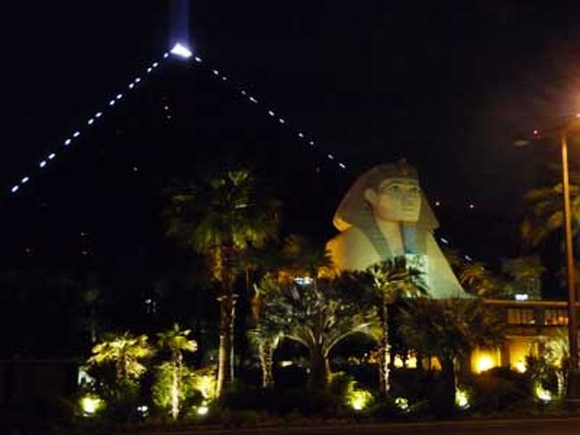 やっとバス停に到着して、ルクソールへ。<br />戻って来れて一安心。