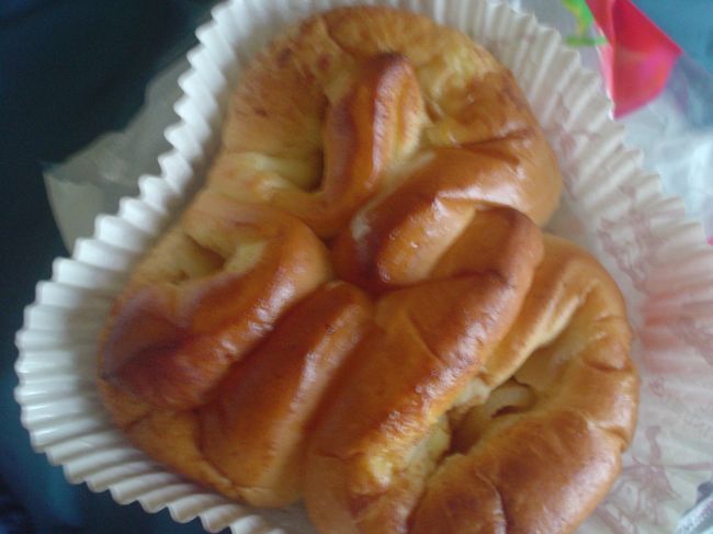 8月21日<br /><br />朝ごぱん！<br />今日はうるま市にある<br />具志川レクリェーションセンター内の<br />キャンプ場に行く予定です。<br /><br />35〜40キロ位の走行予定。<br />国道58→県道6→国道329のルート。<br /><br />　毎日すっきりしない天気で困ってます。<br />にわか雨にあう前にテント張れたらいいな。 