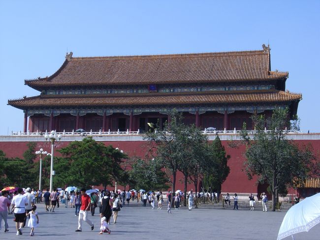 故宮の正面入り口の午門。