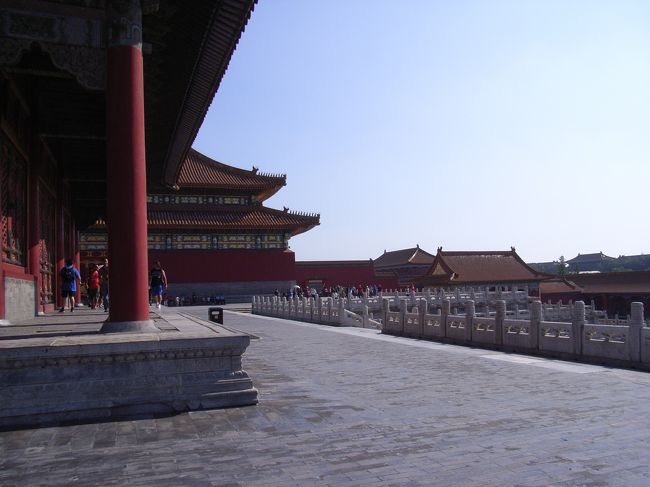 中和殿から大和殿へ向いた景色