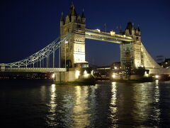 　08年12月前半。 Tower Bridge

　今まで見た橋の中では、自分では世界で一番きれいな橋だと思います。