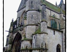 これが　Eglise Notre-Dame de Moret！

シスレーが

何度も何度も描いた「モレの教会」！