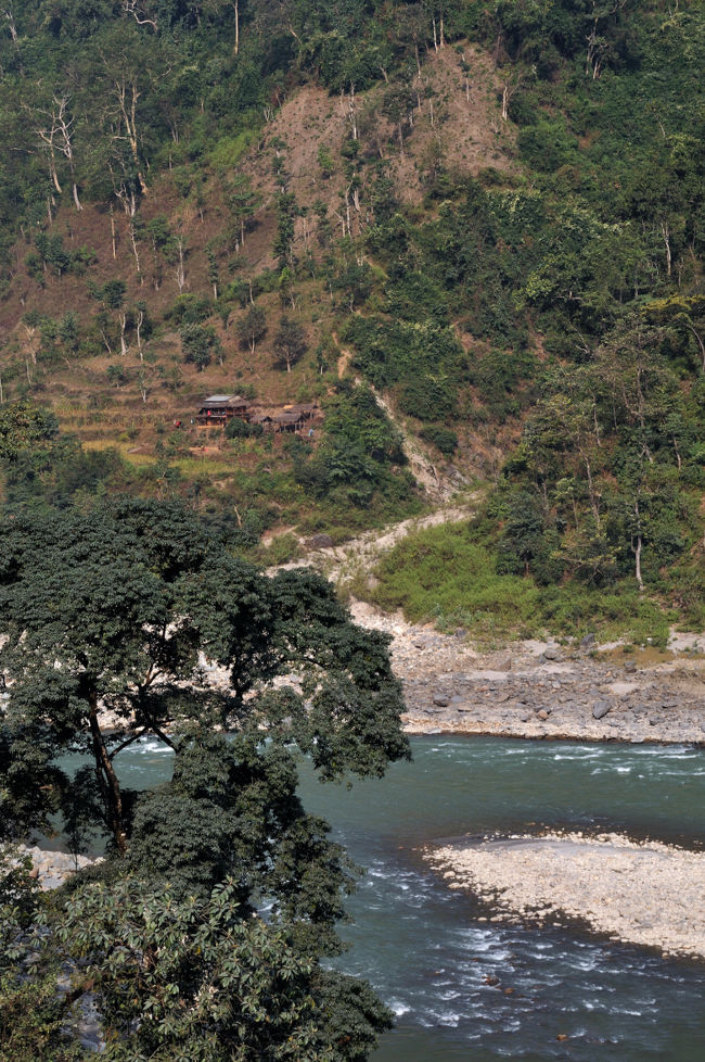 ０９：３５〜０９：４０　トイレ休憩