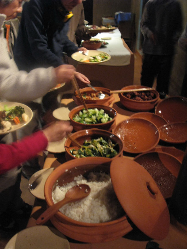 シェフはポカエアで日本食を覚えたそうで、ご飯も日本から取り寄せ。最高でした。<br /><br />