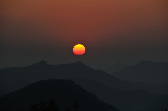 ０６：４５　日の出