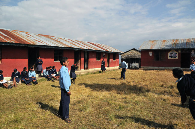 山頂に学校がありました。