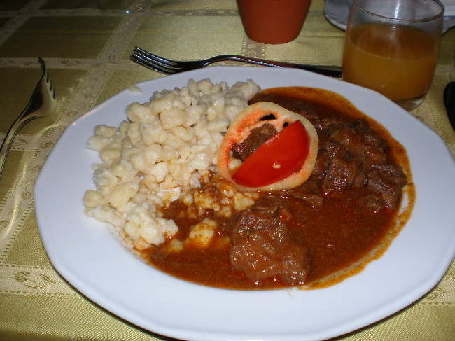 ビーフシチュー。さっぱりした味<br />