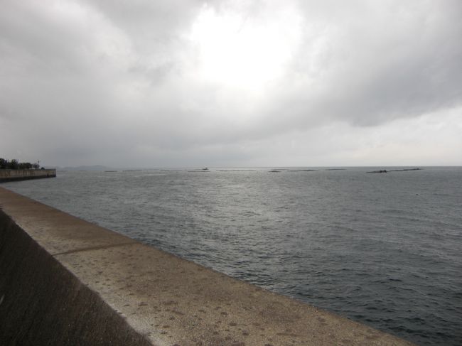 店の裏側は海です。気持ちいい！