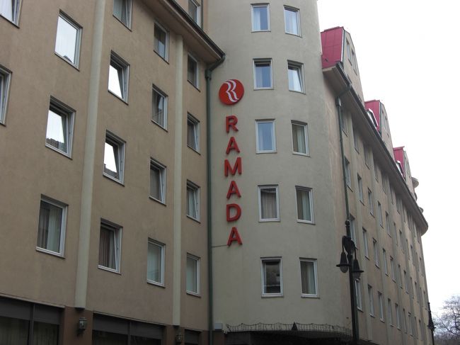 ホテルはフェレンツ・コルート駅から歩いて5分くらいかな。トラム乗り場もすぐで、観光にはとっても使いやすい場所でした。