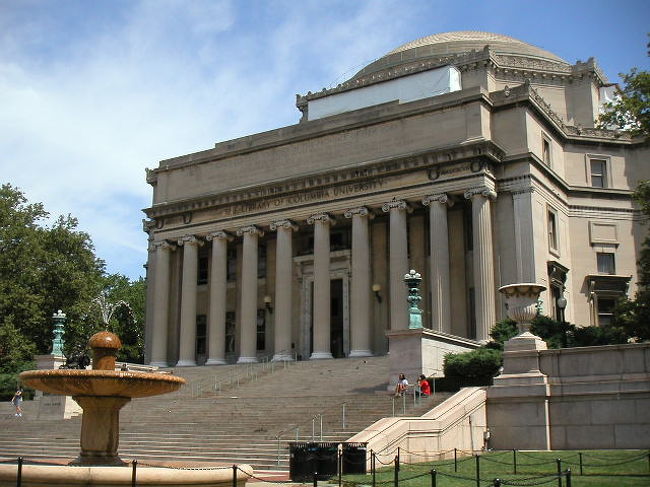 2003/7/19 Sat.<br /><br />コロンビア大学<br />休暇中だからでしょうか。生徒の姿はほとんど見かけませんでした。