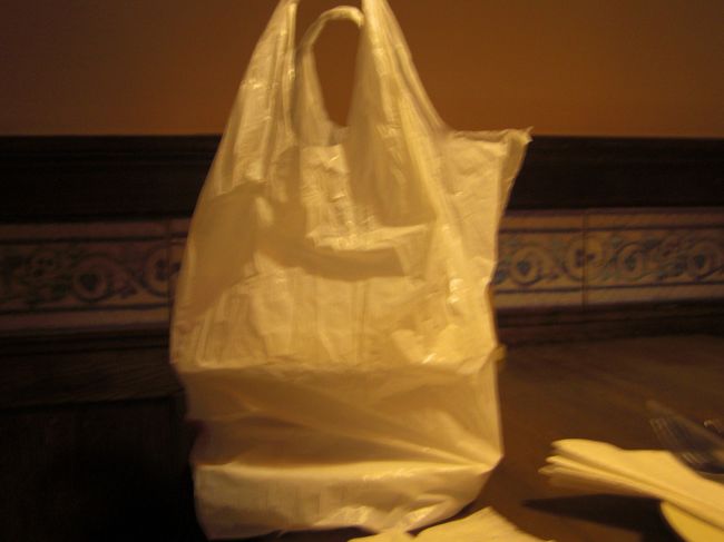 残ったぶんはお持ち帰りさせてもらえました。ただしこのビニールの袋は持参したものです。