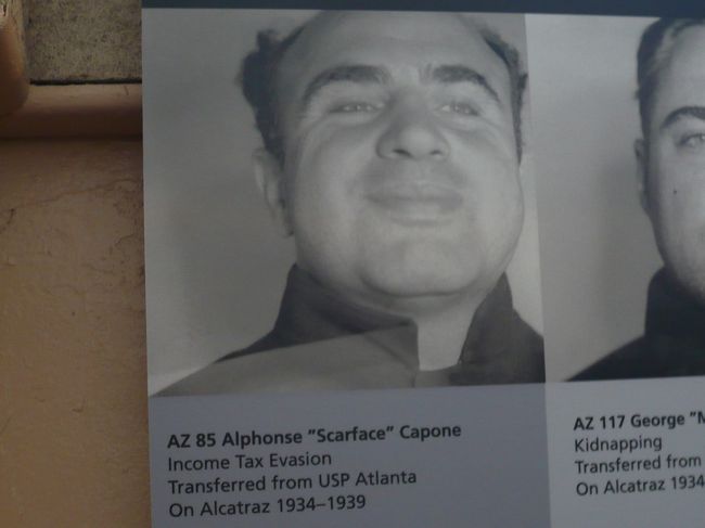 アメリカを震撼させたマフィアのボス、アルカポネも、アルカトラズ島の刑務所に収監されていました。