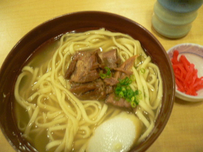 夜10時30分から　和食レストランにて<br />日本そばＯＲ沖縄そばどちらか選ぶ事ができます。　