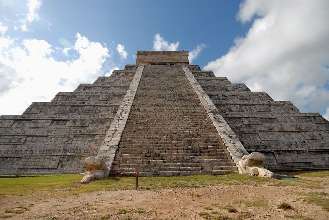 残念ながら登れません。