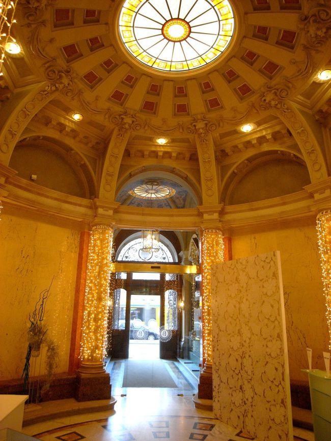 ホテルニューヨークの入口