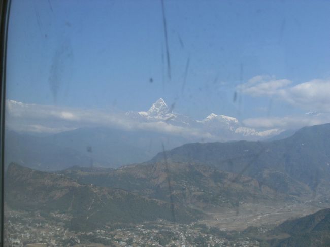 <br />　特徴のある山・マチャプチャレもよく見える