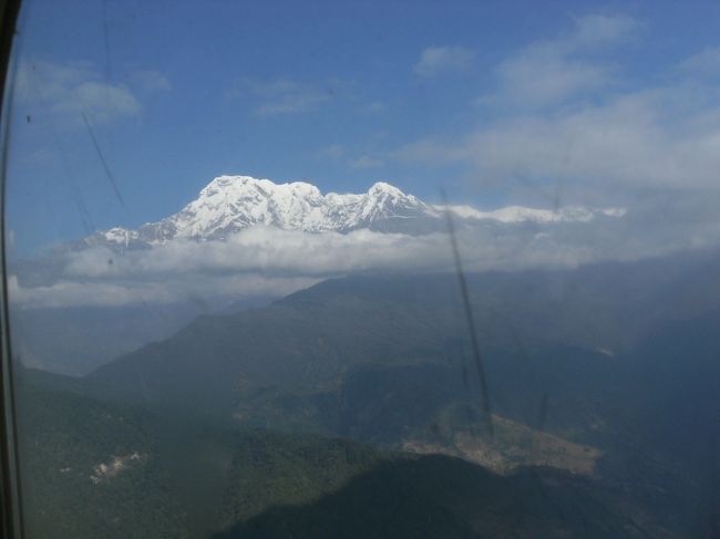 <br />　アンナプルナ山系がよく見える