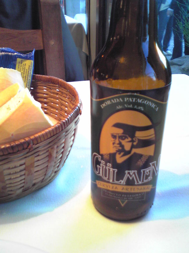 パタゴニアビールが飲んでみたい。<br />と、たずねてみました。<br /><br />お顔がこわいです・・・