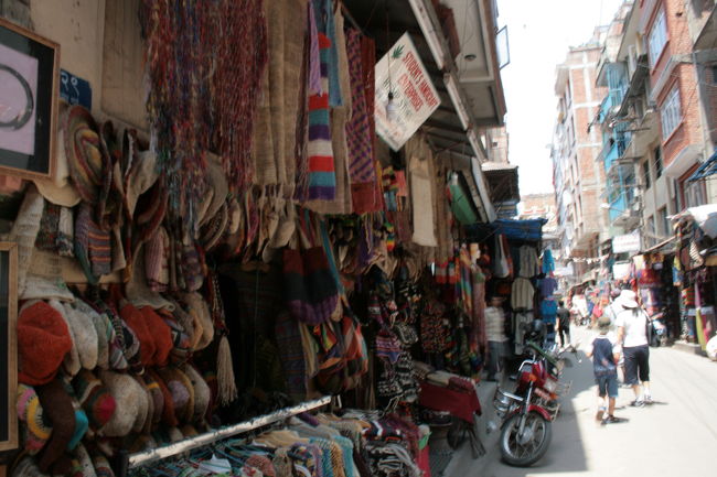 やはりバザール。インドラチョークか。