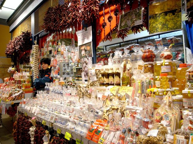 グヤーシュが作りたくなったので、パプリカを購入！！