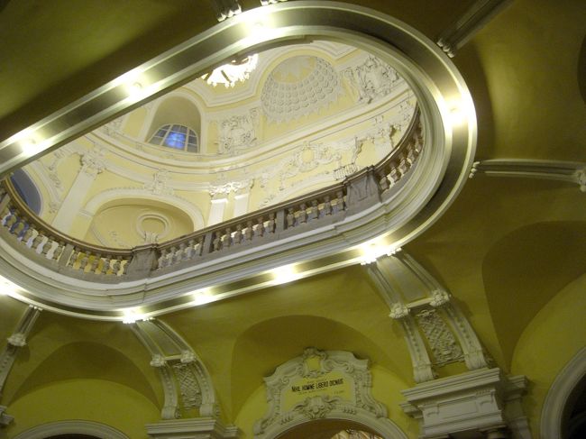 農業博物館の内部<br />なんと、入った瞬間「閉館です」<br />１６時で閉館なんて早すぎる・・・・