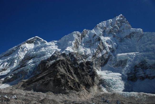 主役です。<br />ヌプツェ輝く