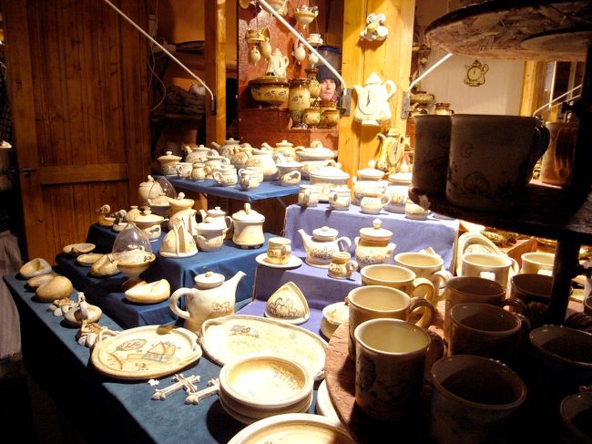 可愛い陶器もいっぱいありました。<br />持って帰りたい