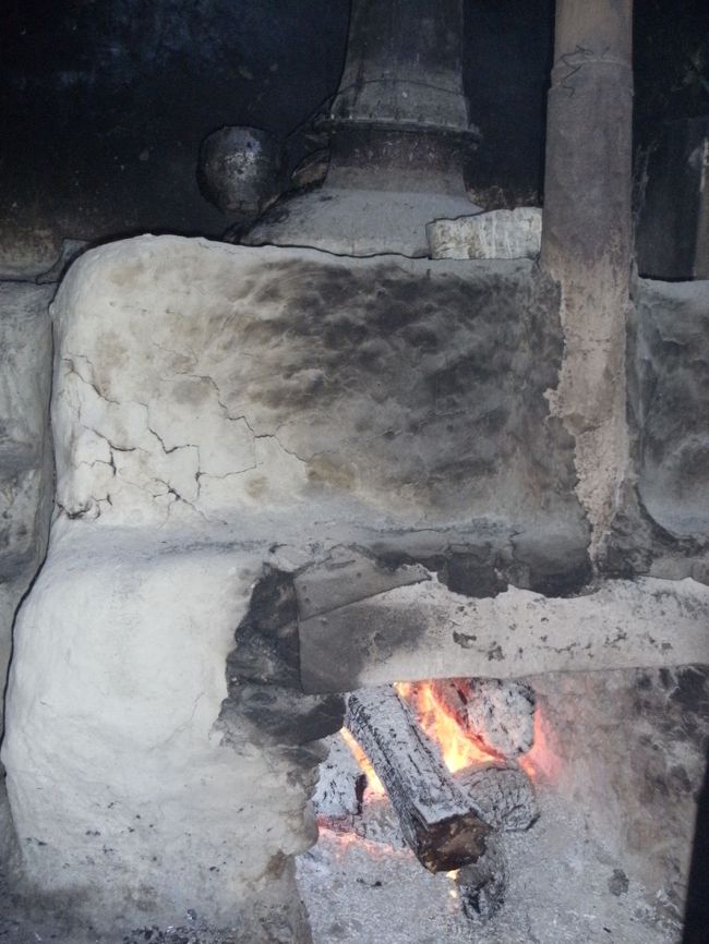 <br />　燃料は木である・・