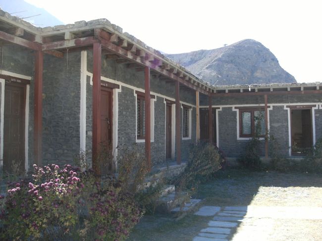 <br />　このようにコの字形になっている・・