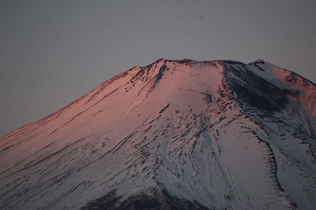 6時50分に撮影した山頂部分。