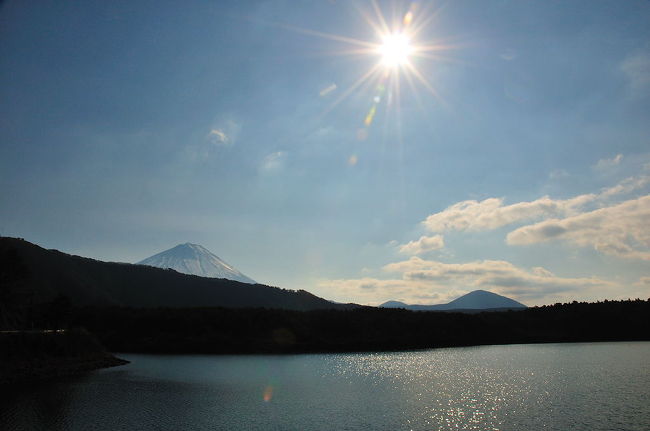 西湖から見た富士山。