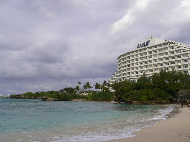 食事の後はビーチへ