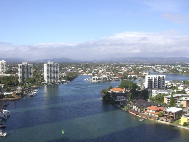 帰国の朝。<br />気持ちよく晴れました。<br />このきれいな景色も見納めです。