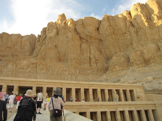 １階、２階、見渡しーの…